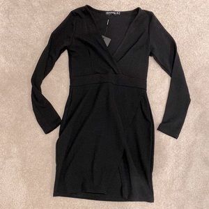 NWT PrettyLittleThing Black Plunge Thigh Split Bodycon Dress, Size US 4